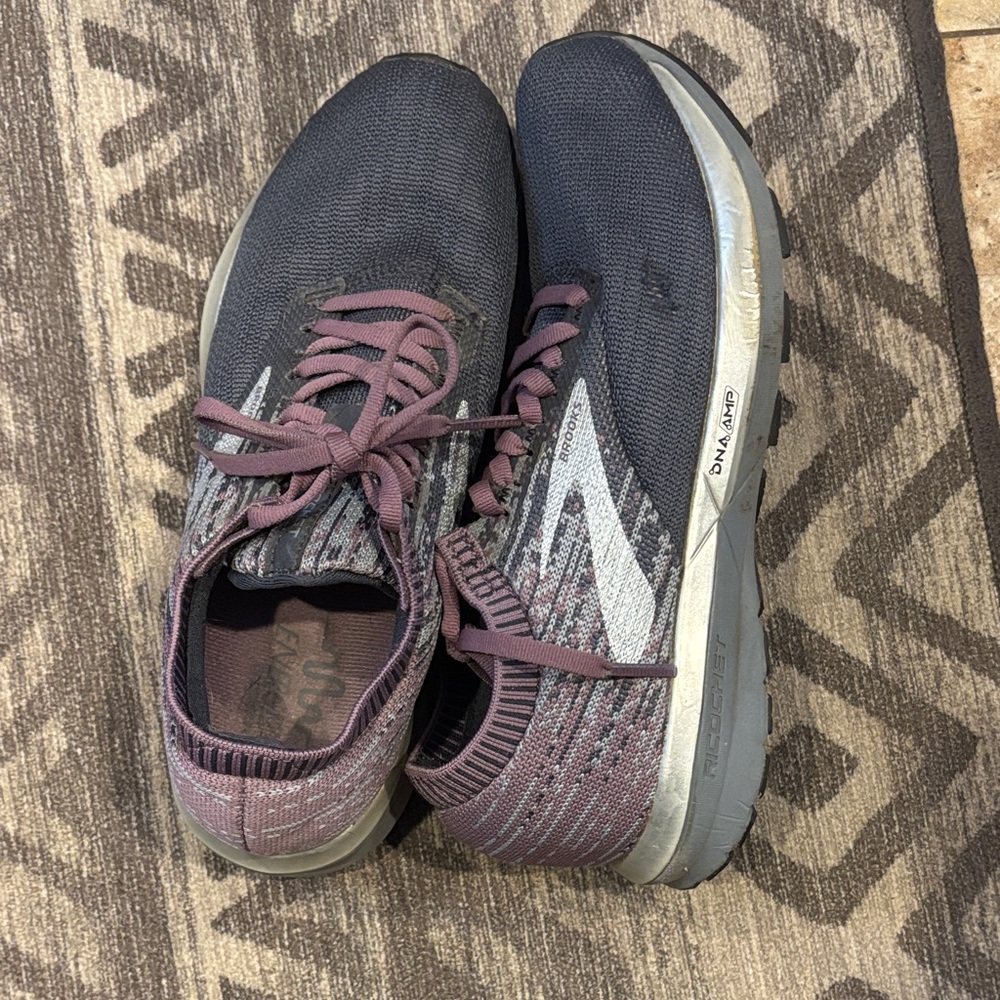 Brooks Women's Navy and Mauve Running Shoes